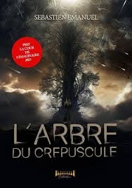 L’arbre du crépuscule