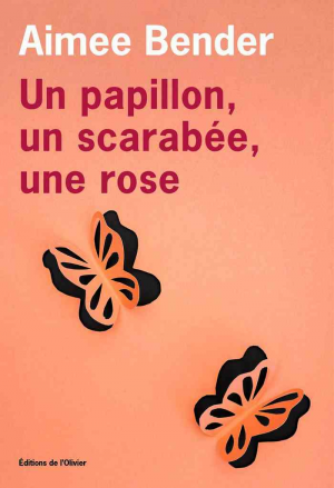 Un papillon, un scarabée, une rose