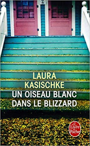 Un oiseau blanc dans le blizzard