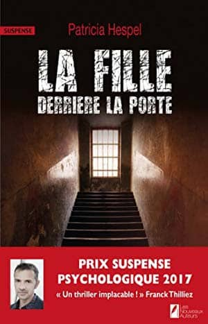 La fille derrière la porte